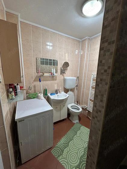 Casa + curte, pivni?a, garaj. - 8