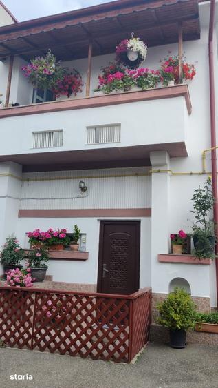 Campina - ultracentral - casa + Spa?iu comercial - 215000 Euro - 20