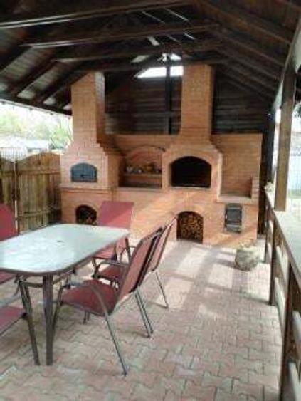 Vand CASA in or.Buhusi,jud.Bacau ,STR,Libertatii,Nr,159,suprafata construita 220mp,DS+P+E - 1