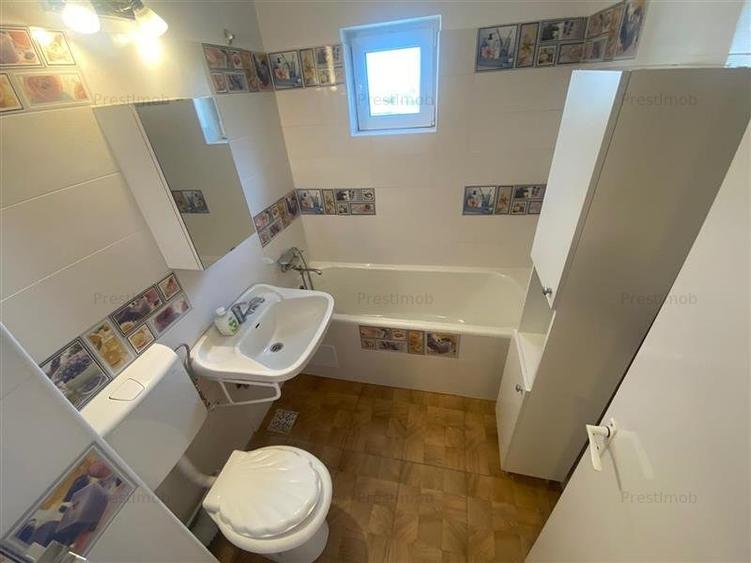 Proprietar vinde apartament cu 4 camere, 2 bai, Ultracentral,poziție excelenta,  - 6