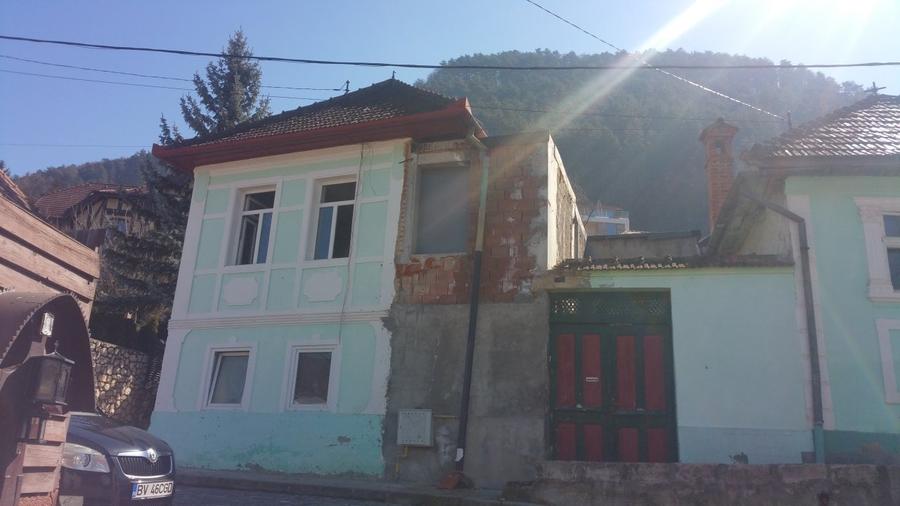 CASA SINGUR CURTE DE RENOVAT  cu teren 297 mp -ZONA PIATA UNIRII- comision 0% - 2