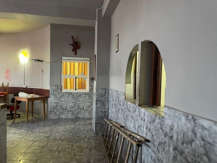 CHIRIE 75 mp -partial din spatiu comercial UNIRII- parter si subsol 59 mp - 1