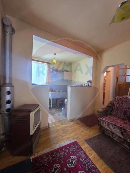 Casa de vanzare, curte proprie -Medias, str. Stadionului - 3