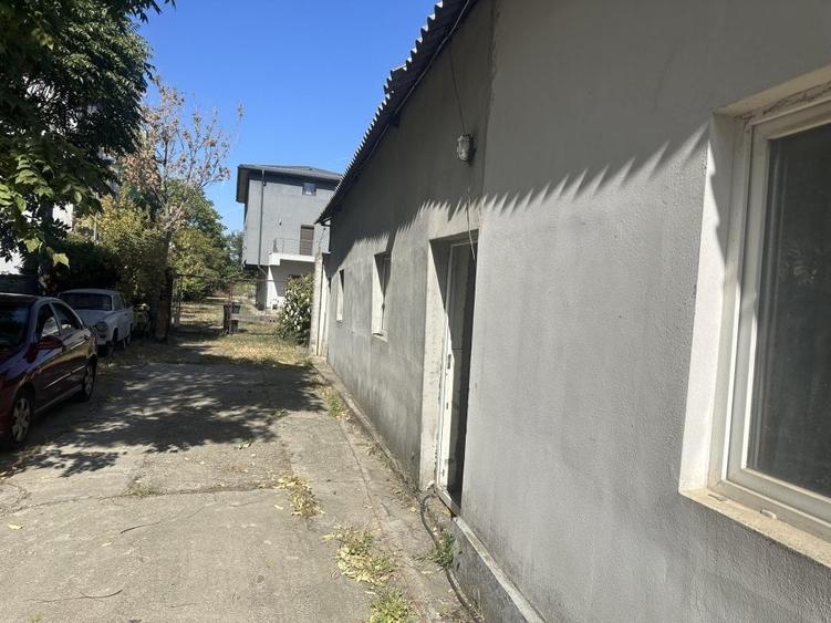 Imobil langa Cora, sos. Alexandriei, P+1+ M, 345mp, anexe 240mp, curte 2450mp - 24