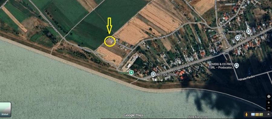 Teren Cornetu langa lac - 2