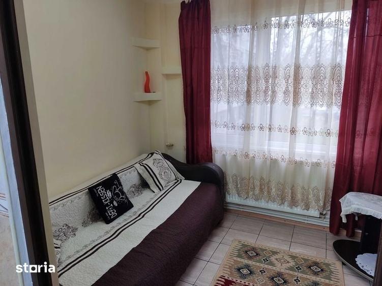 Inchiriez apartament 2 camere etaj 1 Micro 19 - 3