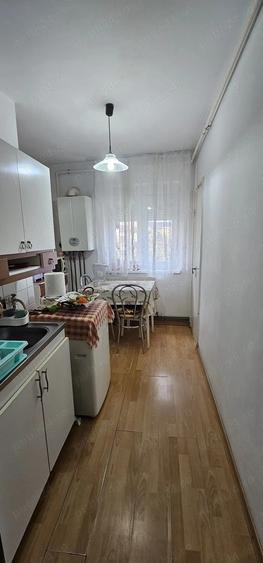Apartament 2 camere etaj 3, utilat, centrala termica, bloc izolat - 4