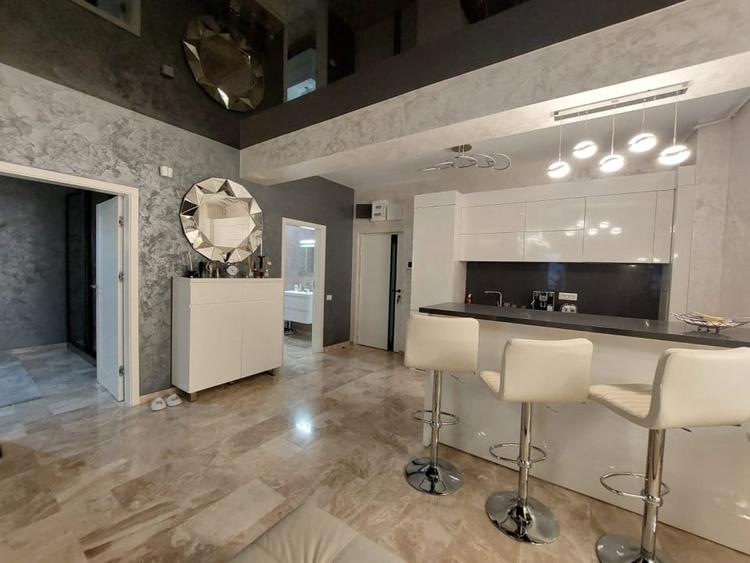 Apartament cu 2 camere decomandat, mobilat în Palazu Mare