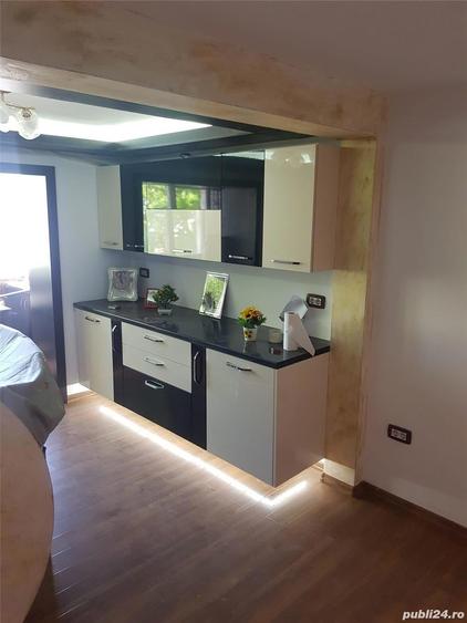 Vand apartament 3 camere .60 mi euro.fara mobila. - 2