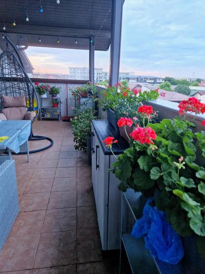 Apartament tip penthouse, 3 camere, singur pe etaj - 1