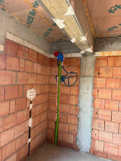 Casă cu 4 camere în Florești