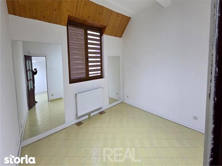Vila pretabila activitate de birouri, retail, clinica - 278 mp - 20