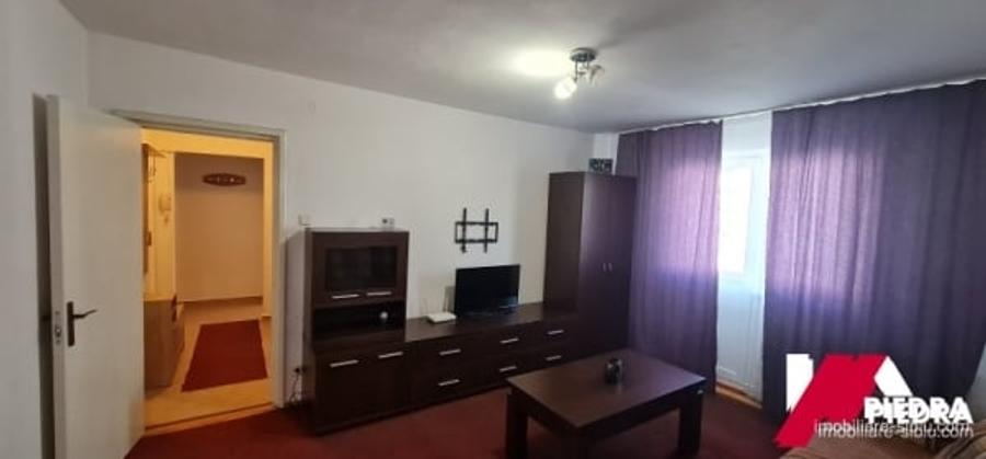 Inchiriez apartament 3 camere,situat pe B-dul Mihai Viteazu, et.3 - 1
