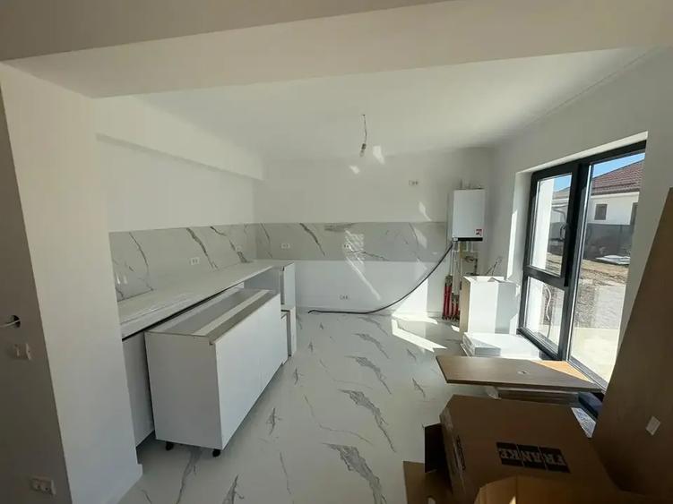 Ansamblu Residential  Vile 4 Camere Afumati I Curte Parcare Comision 0 - 12