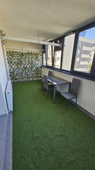 Garsoniera spatioasa cu terasa inchisa - 1