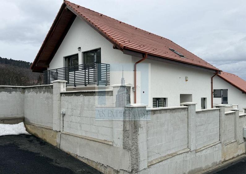 Casa/Villa , 5 camere, singur in curte - oras Codlea/Brasov - 8