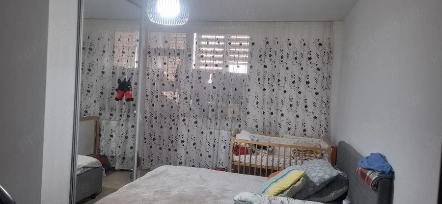 Apartament de vanzare in zona centrala cu vedere la mare - 2