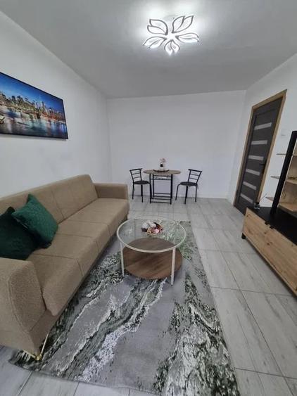 Apartament 2 camere, decomandat, 50 mp, balcon, ac, zona Titan - 2