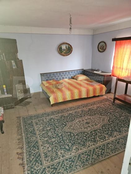Casă individuală cu 3 camere cu Teren 6300 Mp în Exterior Est