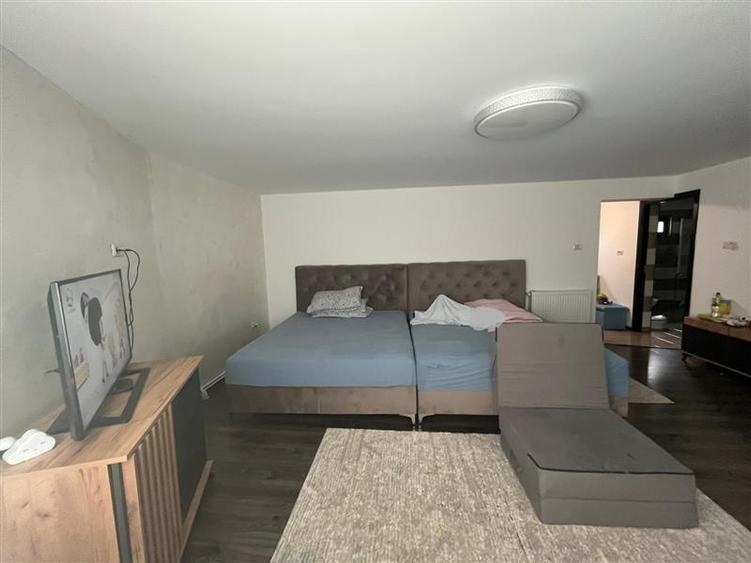 Caransebes, Casa la Cheie P+E+M, Zona ACR - 6