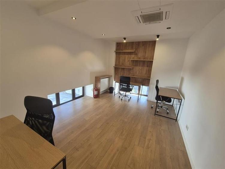 Birou in spatiu coworking la 3 minute de Piata Victoriei - 4