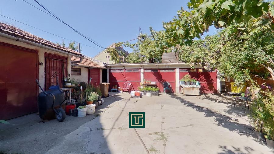 Apartament cu potential cu 2 camere la curte comuna in Centru - 11