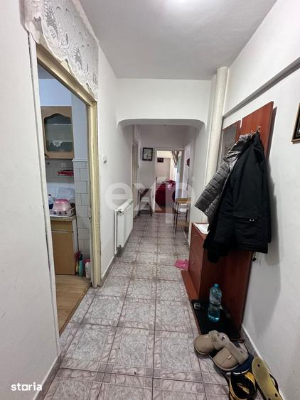 Apartament cu 4 camere, mobilat în Central