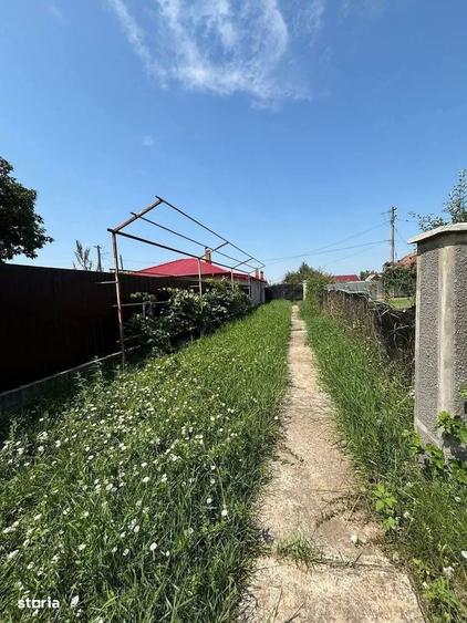 De vanzare casa cu 4 camere la 10 min de Roman cu teren de 500mp - 3