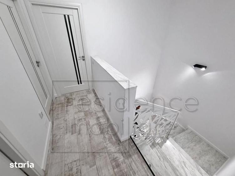 Casă cu 4 camere cu Teren 500 Mp în Borhanci