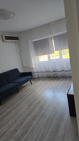 Proprietar, dau spre inchiriere apartament decomnadat cu 3 camere, Pacurari, Lukoil - 2