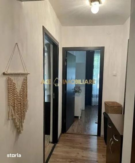 Apartament cu 3 camere în Berceni