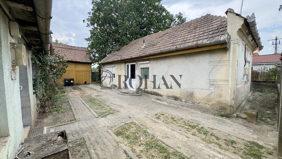 Casă cu 2 camere cu Teren 788 Mp în Bărăbanț