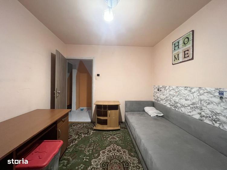 Apartament cu 3 camere decomandat în Lunei
