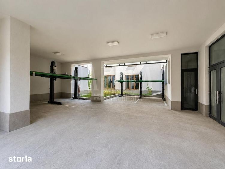 Spațiu comercial, de 827 mp, în Central