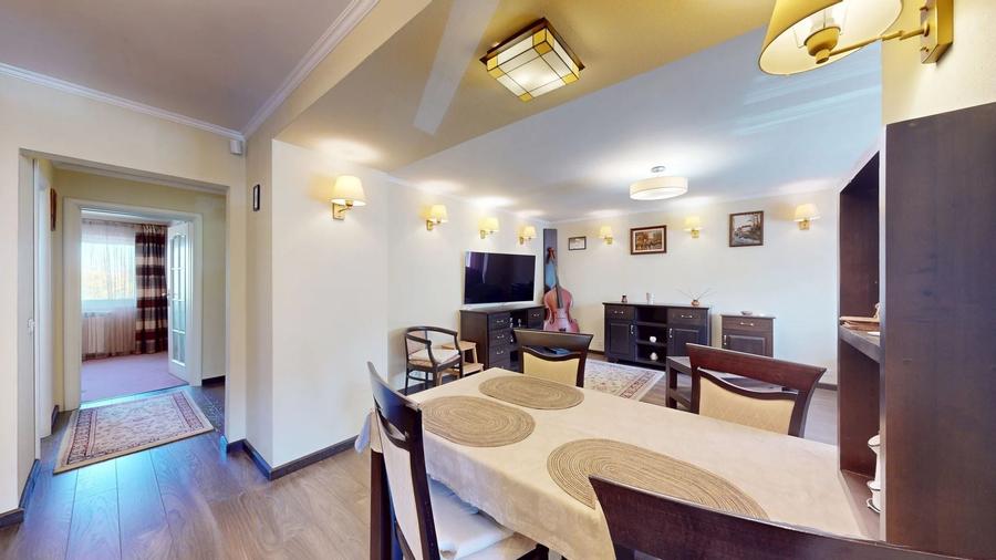 Apartament cu 3 camere decomandat, mobilat în Scriitorilor