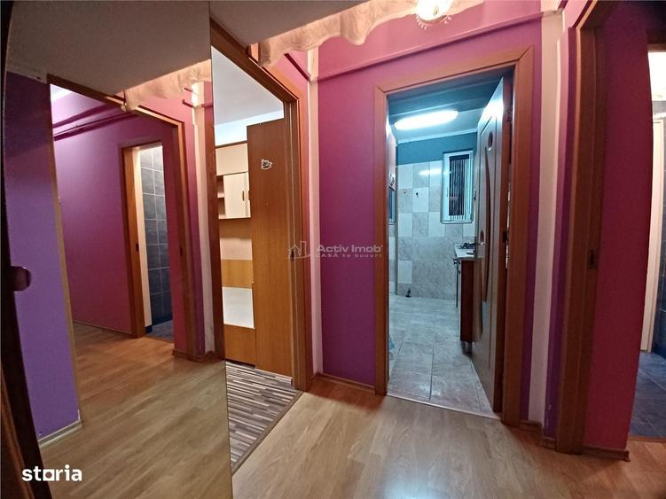 Apartament cu 4 camere decomandat în Rahova