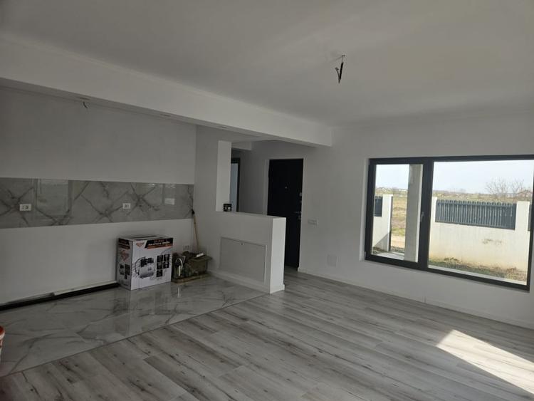 Casa individuala de vanzare-Domnesti - 11