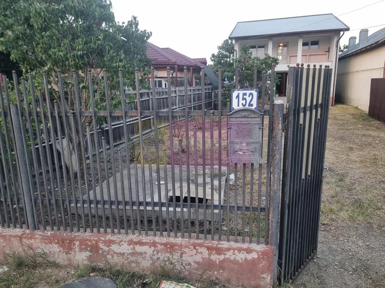 VANZARE CASA P+1+M (5 CAM) SAT SADINA COM. ROATA DE JOS (GR) - 1