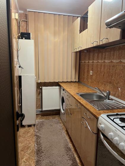 Vand apartament 2 camere, etaj 4/4, zona Gradina - Barlad - 4