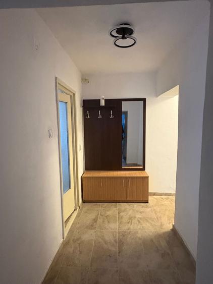 Inchiriez apartament 2 camere - 8