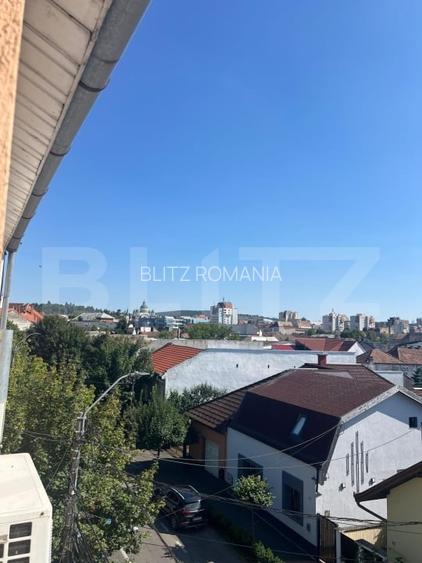 Apartament spatios de inchiriat 4 dormitoare, 2 nivele (zona semicentrala)