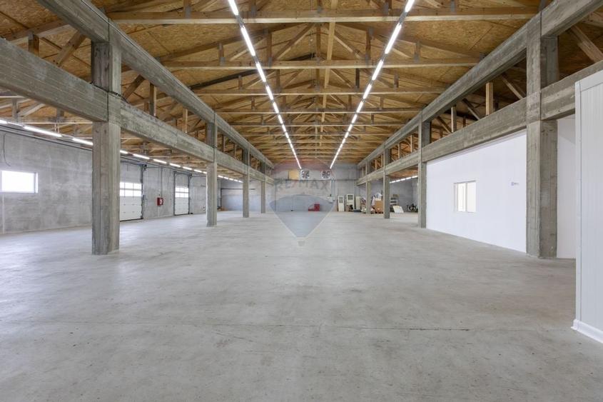 Hală 1.000 mp + curte 3.200 mp + CASĂ 160 mp BONUS | Acces TIR | Bacău - 4