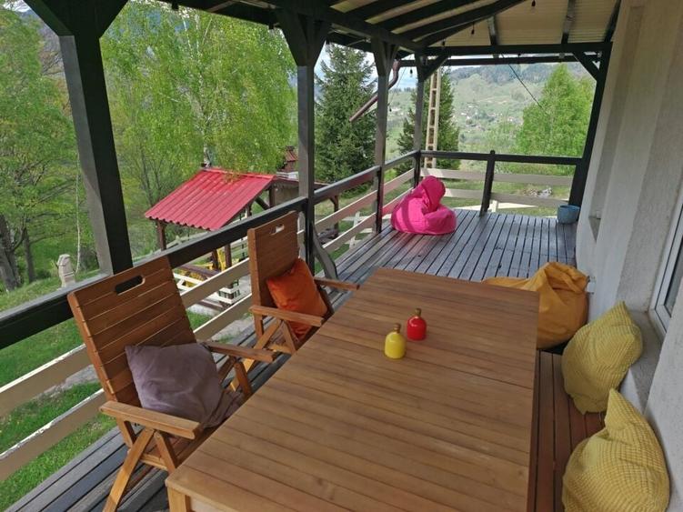 PESTERA CASA DE VANZARE - MOECIU! - 8