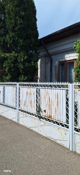 Urgent casa in Targoviste str.Sarbilor - 16