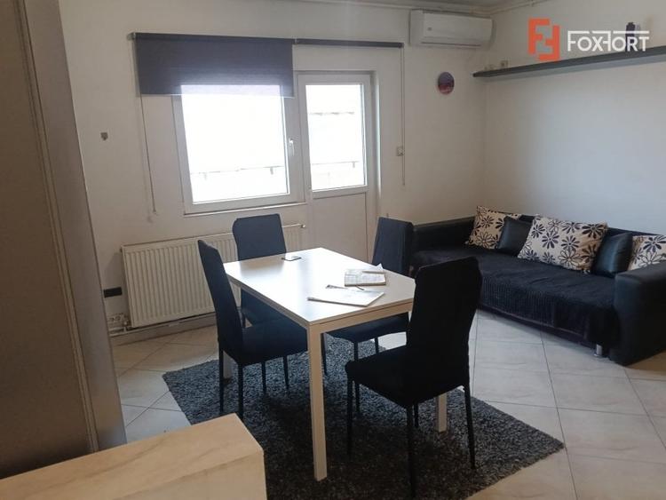 Apartament 3 camere semidecomandat, zona Soarelui - 1