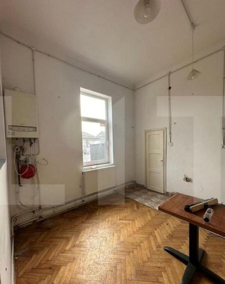 Spatiu comercial 120 mp, 4 parcari, zona strazii Paris - 6