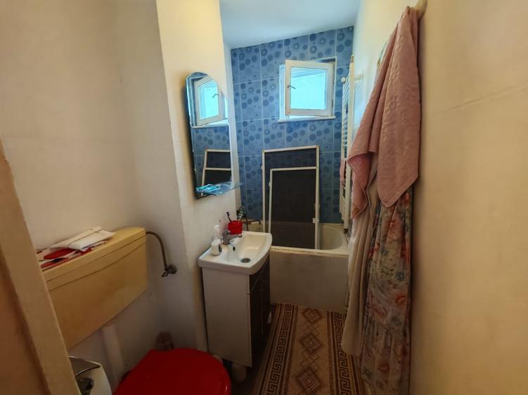 Apartament 2 camere semidecomandat, etaj 3, Micro 19 – zonă Capăt Troleu. - 6
