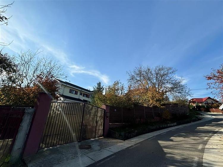 Magura - vila P+1E - teren 1.100mp - 3