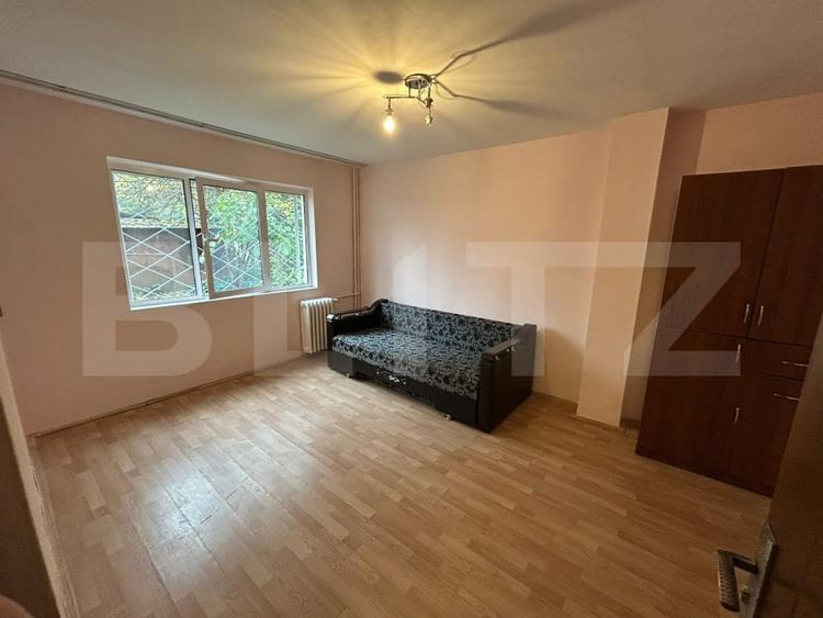 Apartament 2 camere, 32 mp, zona Nicolina - 1