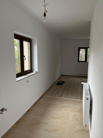 Casă individuală cu 4 camere cu Canalizare în Snagov